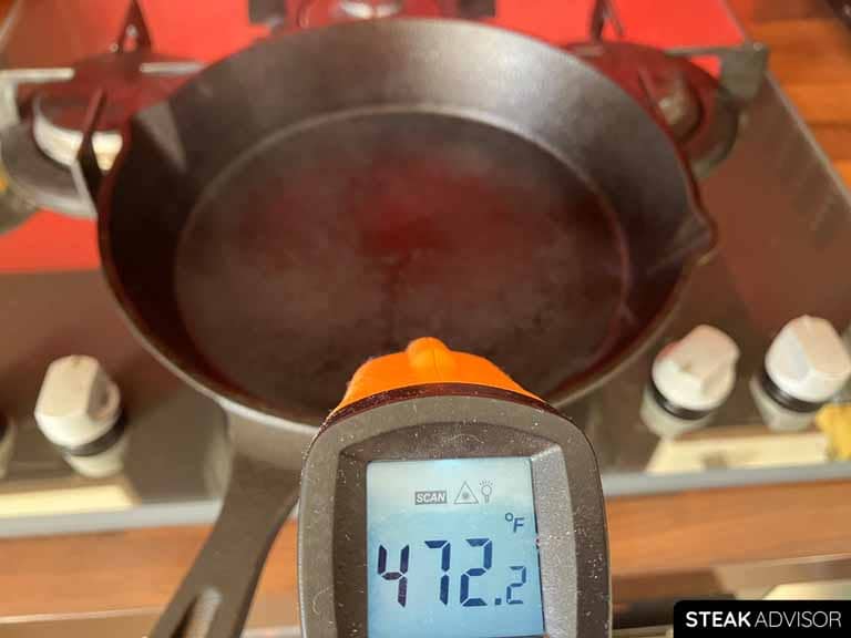 Cast iron skillet heated to 472.2°F.