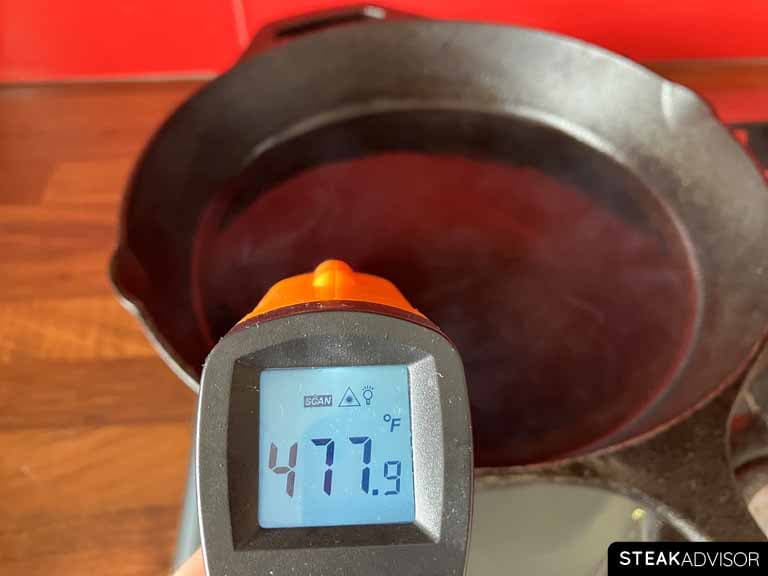cast iron skillet heated to 471 Fahrenheit